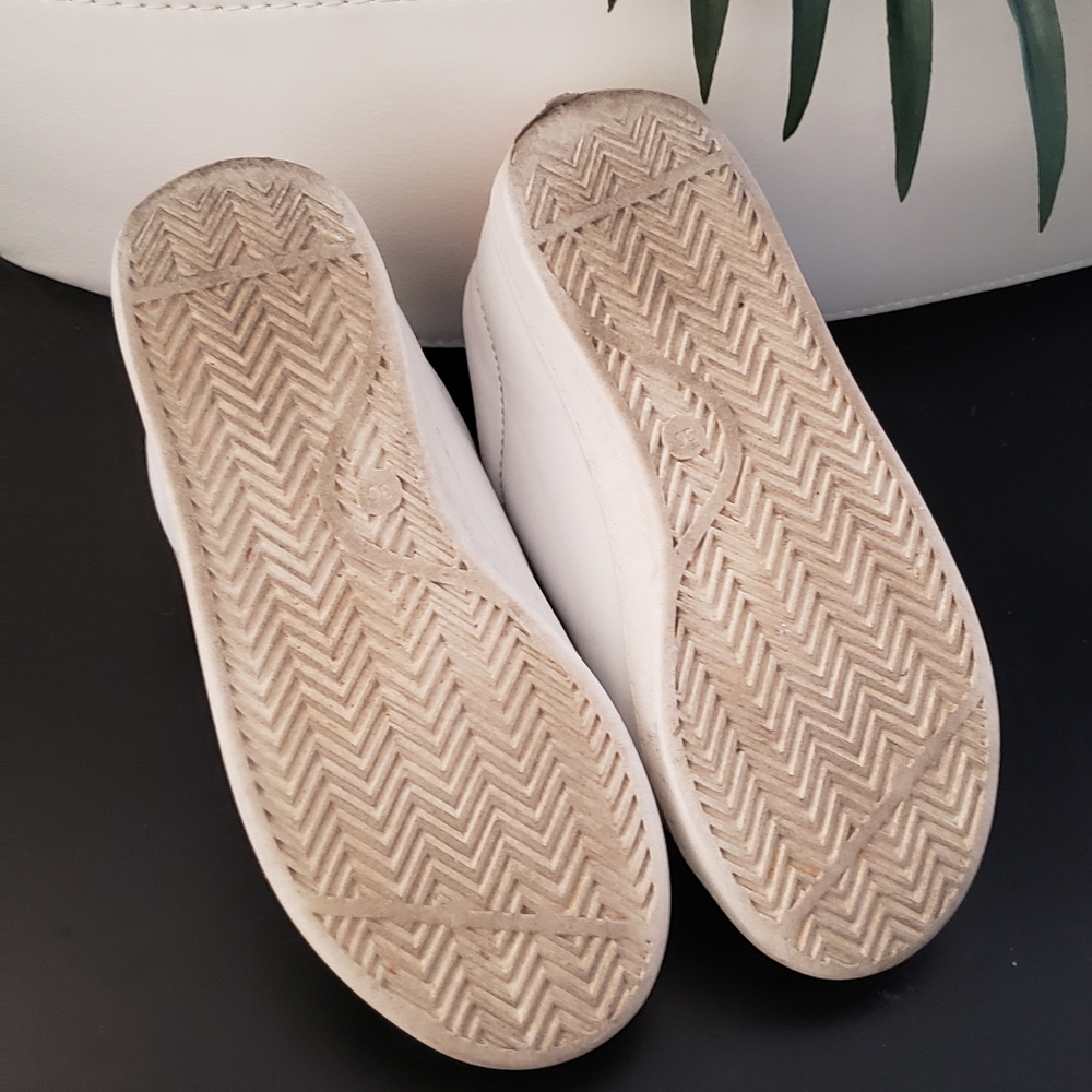 Girls white sneakers with pink - Picture 3 of 5